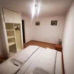 Deja Vu Szallas & Rendezveny 캠프장 지르크