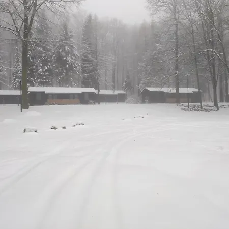 Deja Vu Szallas & Rendezveny Кемпинг