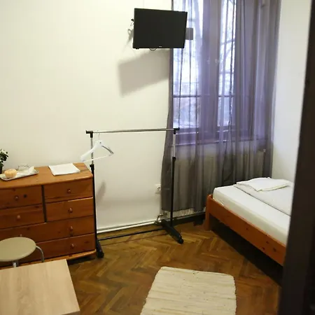 Déjá Vu Szállás&rendezvény Zirc