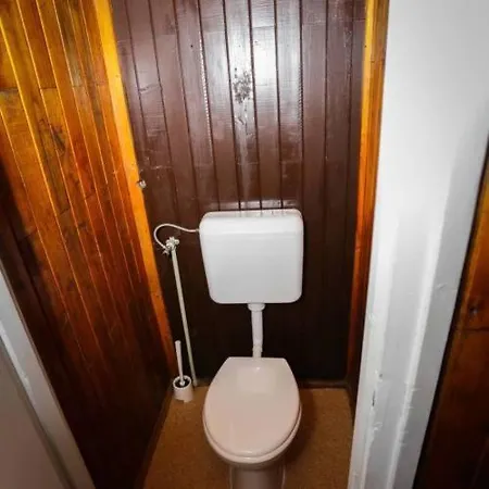 Deja Vu Szallas & Rendezveny Зирц