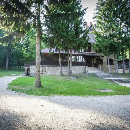 Camping Déjá Vu Szállás&rendezvény Zirc