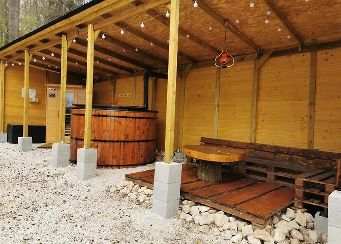 Campsite Deja Vu Szallas & Rendezveny *