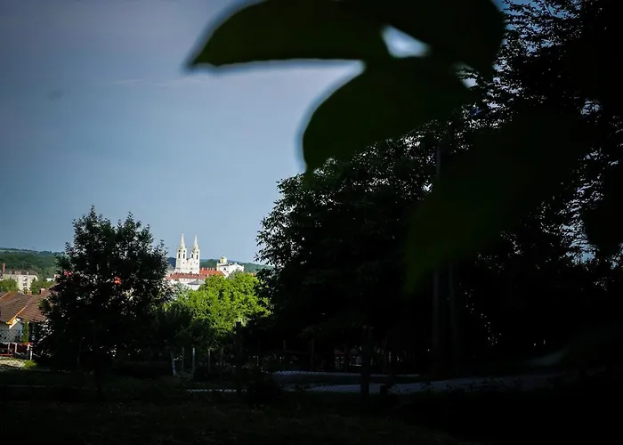 Deja Vu Szallas & Rendezveny