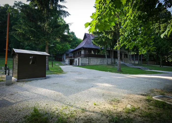 Campsite Deja Vu Szallas & Rendezveny